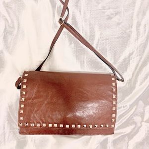 Brown studded clutch (cute) 🥰